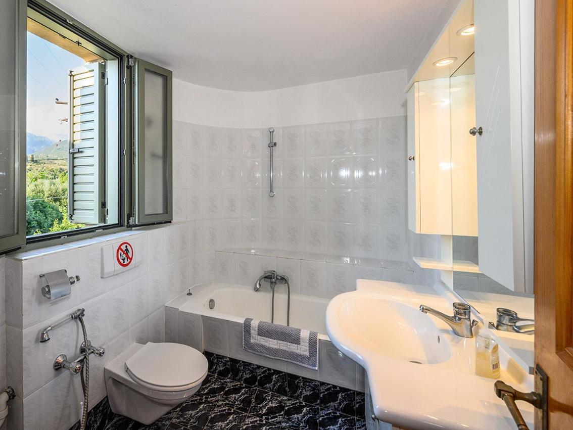 Alex Stone House Villa Kardhamili Bagian luar foto
